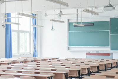 本科有學(xué)位報(bào)考河南大學(xué)在職研究生需滿足什么條件？